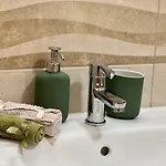 Sara's Cozy And Close To Center With Private Parking Appartement *