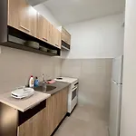 Sara's Cozy And Close To Center With Private Parking Skopje