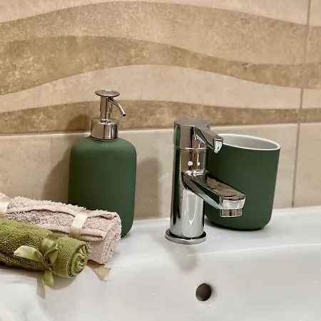 Sara's Cozy And Close To Center With Private Parking Apartmán *