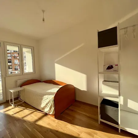 Sara's Cozy And Close To Center With Private Parking Apartment *