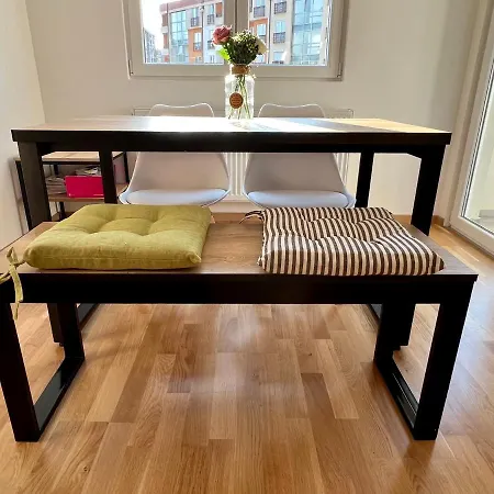 Sara's Cozy And Close To Center With Private Parking Apartament Skopje