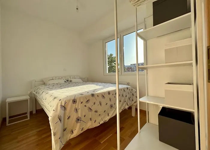 Apartament Sara's Cozy And Close To Center With Private Parking